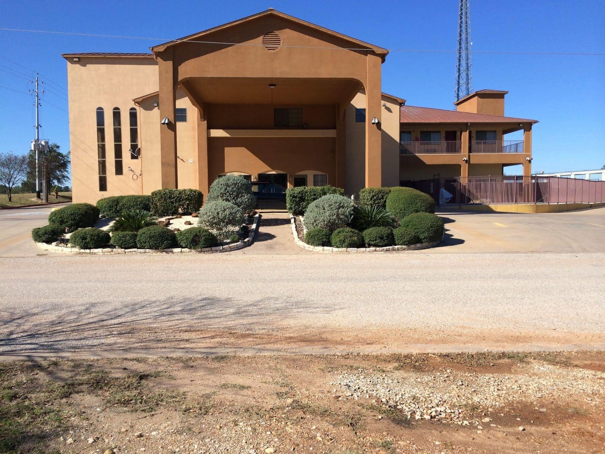 Super 8 By Wyndham Bastrop Tx Motel Exterior foto
